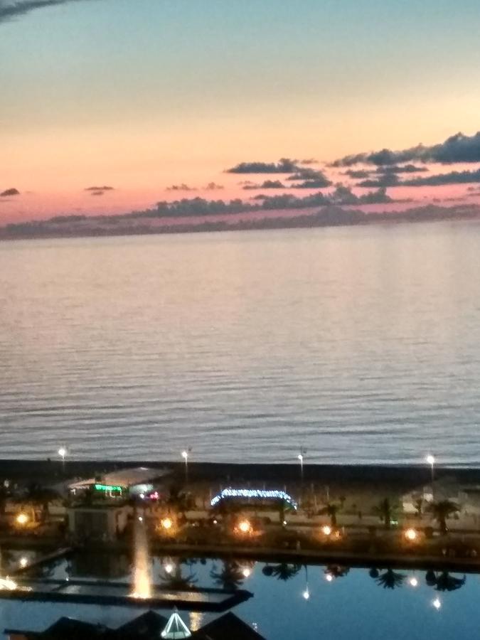 Апартамент С Видом На Море Batumi Exteriör bild